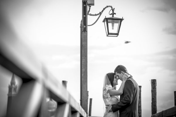 marco-crea-cristiano-ostinelli-wedding-photographer-venice-carneval-lake-como-italy-ispwp-wpja (2)_0