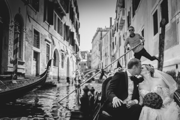 wedding-gondola_0